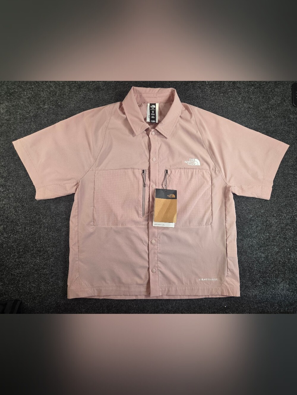 The North Face Women’s XS Short-Sleeve Lightweight Hiking Shirt in Dusty Pink